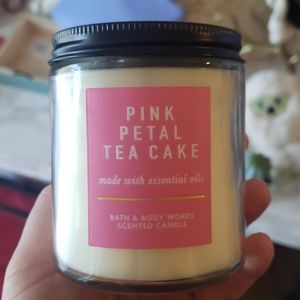 Bath and Bodyworks Candle